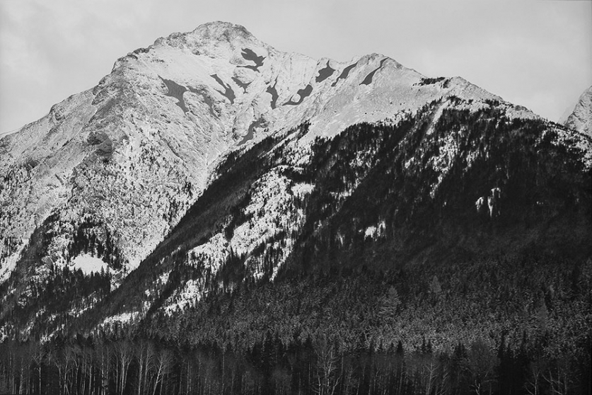 http://www.savvy37.mirunadragan.com/files/gimgs/th-12_Dragan10_TheMountainsAreMirrors5-web.jpg